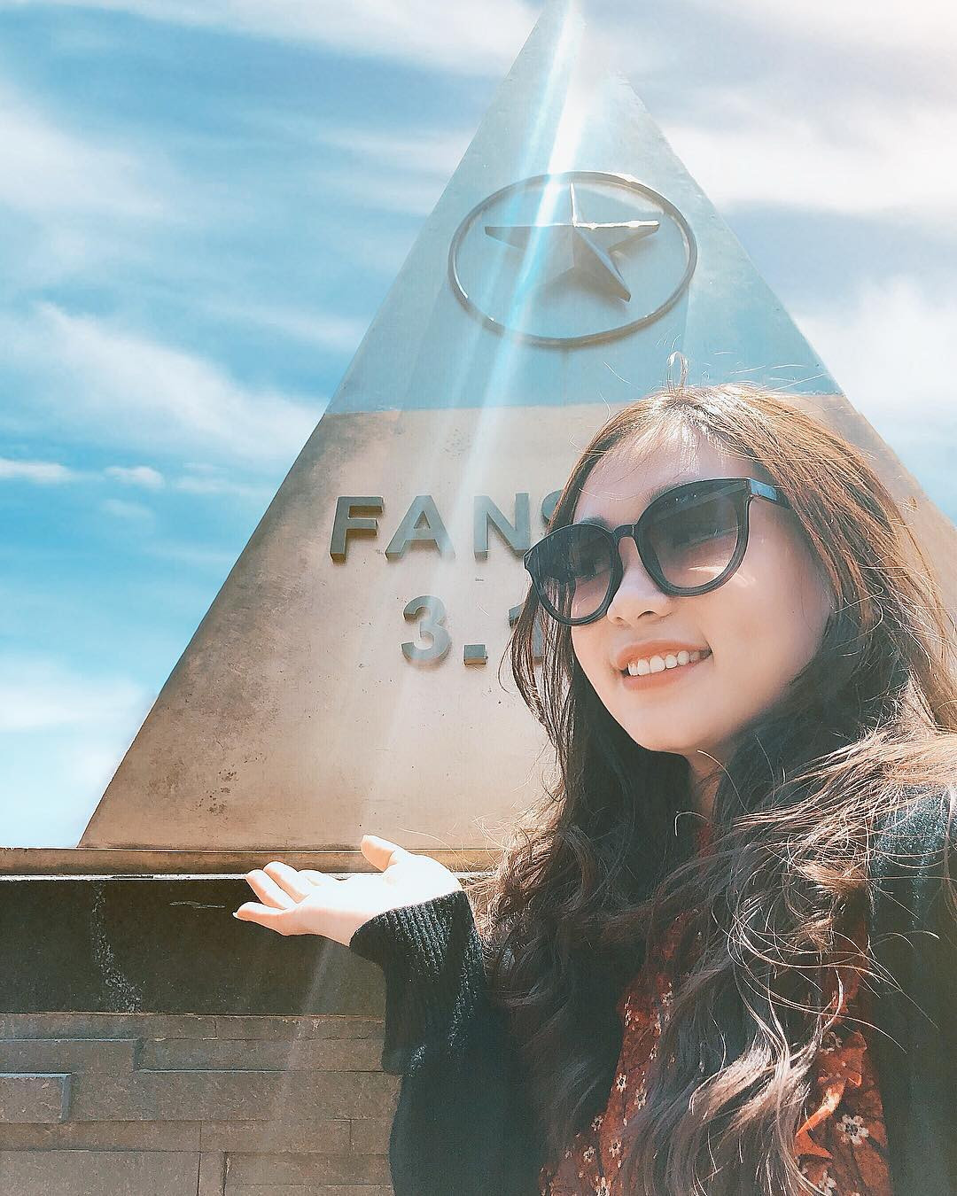 alt text: Đường lên đỉnh Fansipan