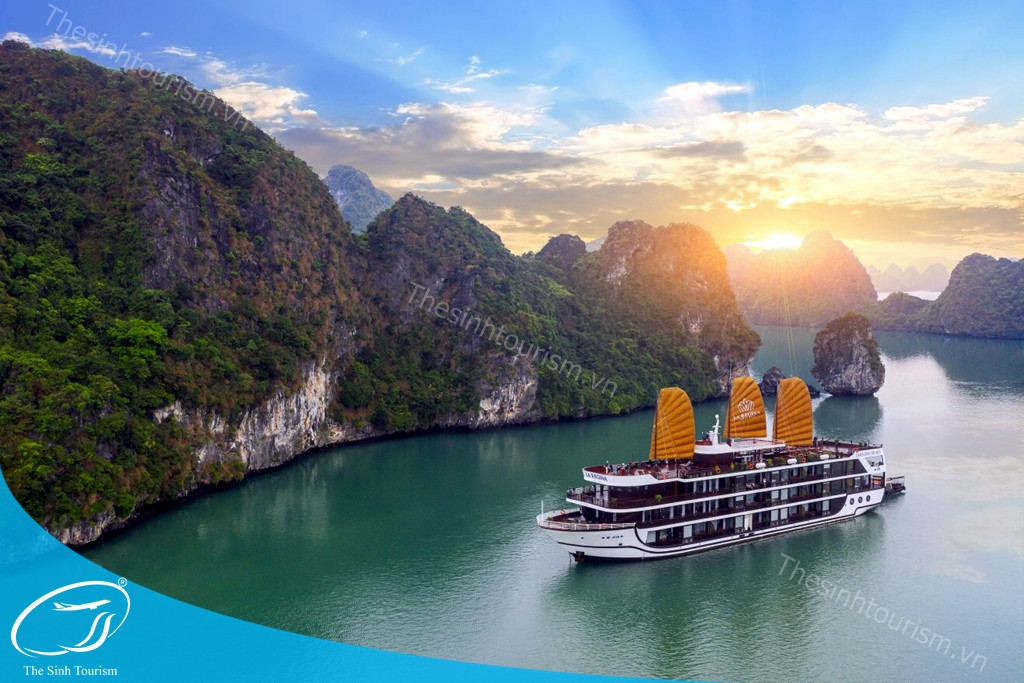 Du thuyền Lan Hạ