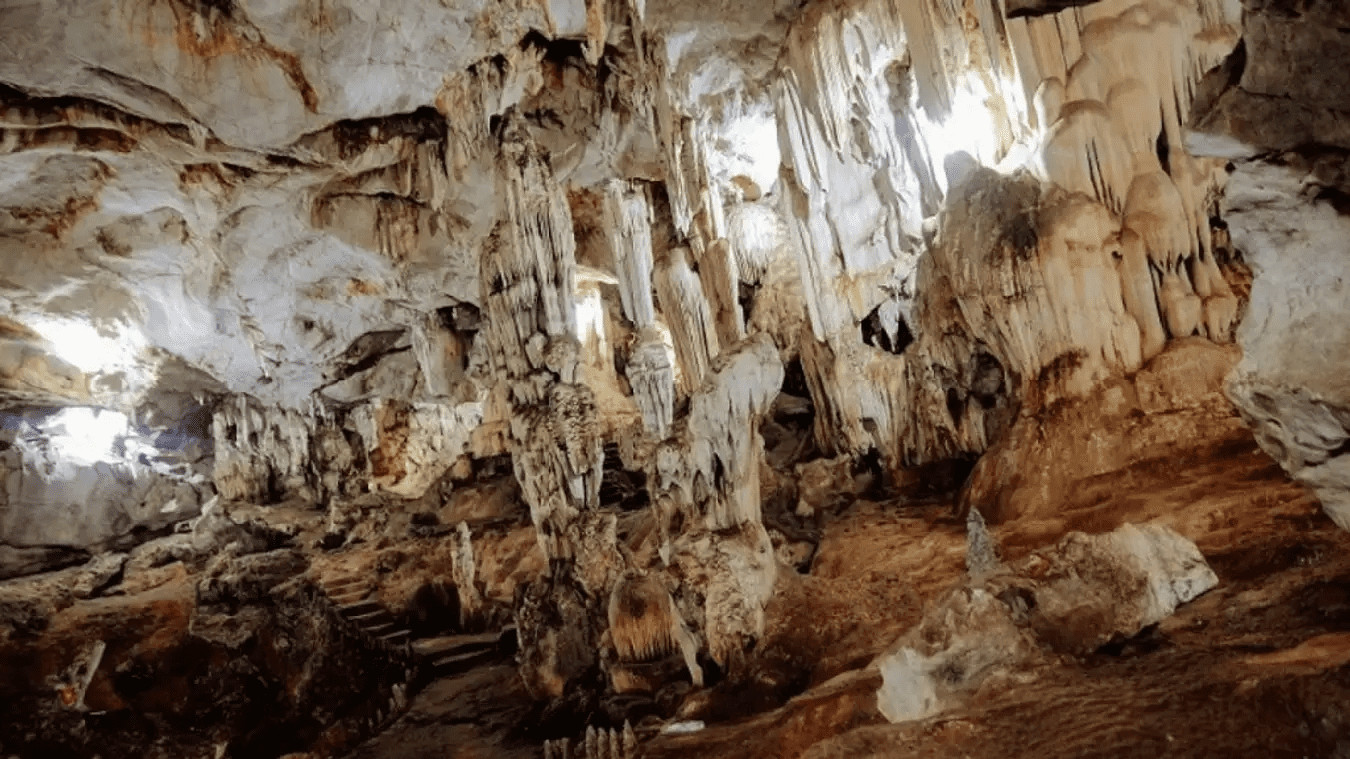 Hang ma Suối Bàng