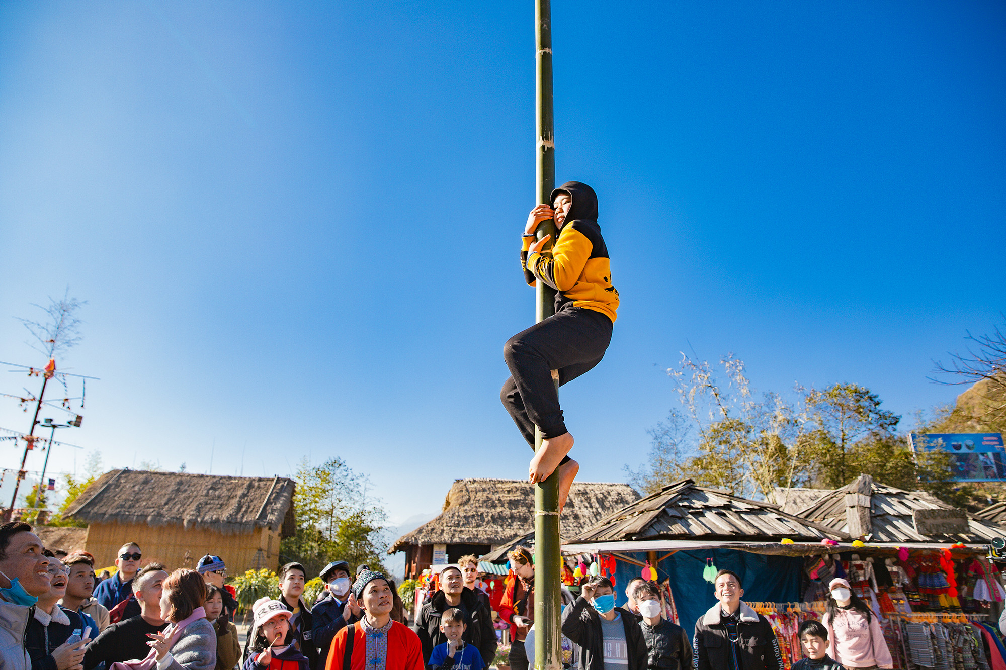 lễ hội hoa đỗ quyên ở sapa tây bắc