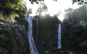 Thác Đôi Bản Công (Trạm Tấu)- điểm đến mới hấp dẫn du khách