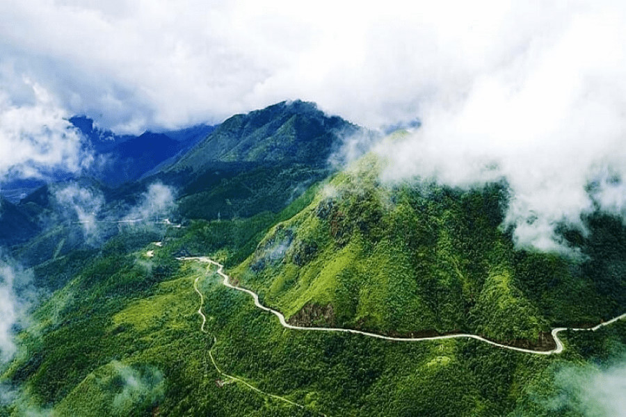 Toàn cảnh đèo Ô Quy Hồ Sapa khúc khủy, quanh co