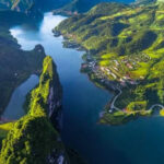 Giải mã bí mật vịnh Ta Gia – nơi lưu giữ kiệt tác của thiên nhiên